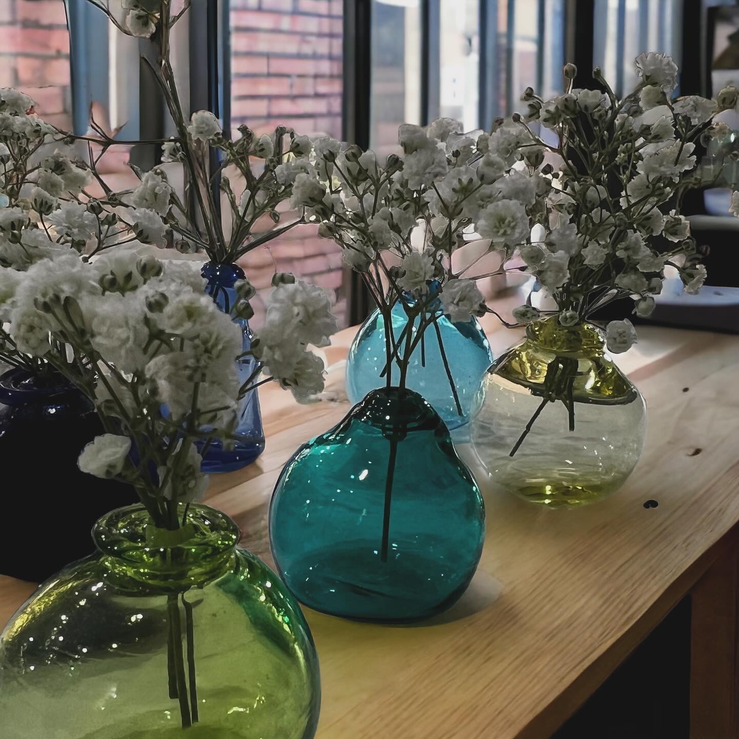 Mini vases en verre soufflés à pâquerettes