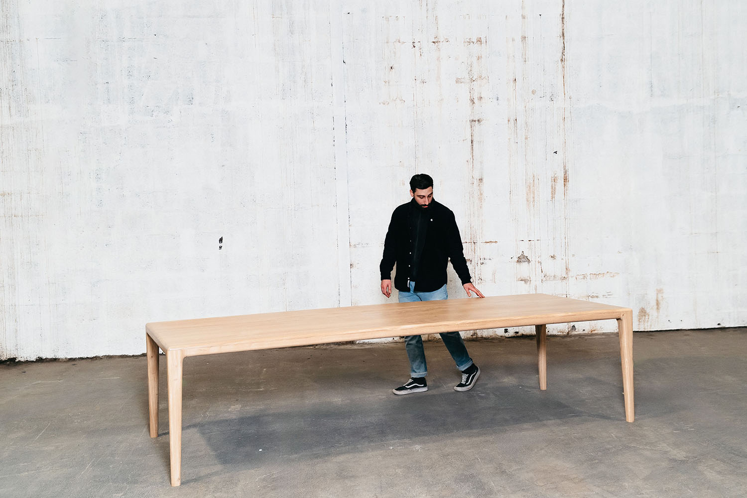 Table SEBUTUSU