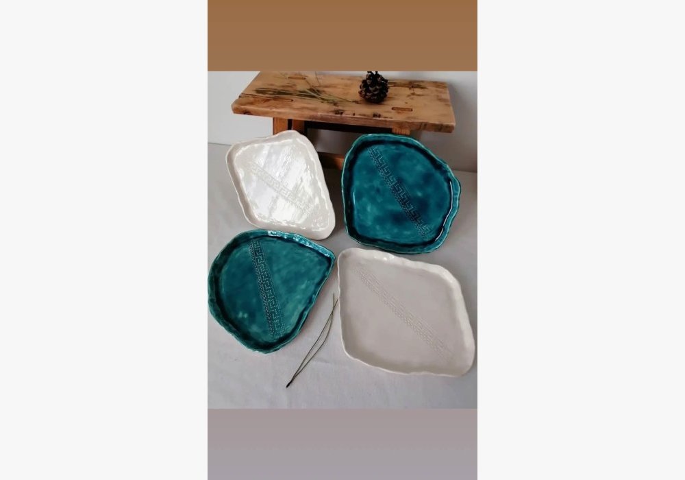 assiettes faïence blanche