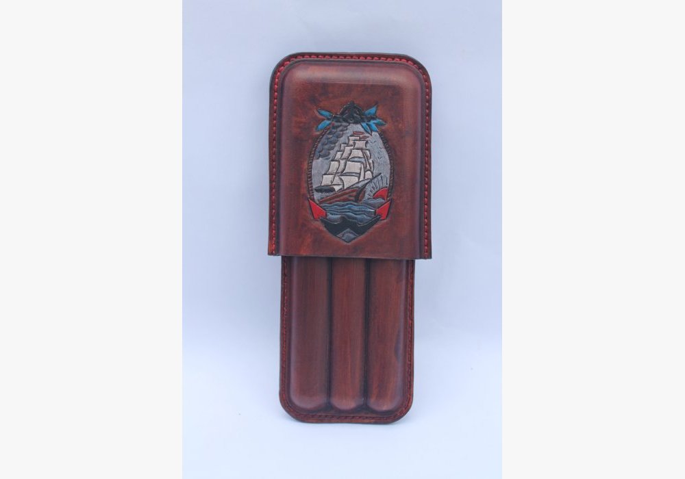 Etui en cuir repoussé Old School