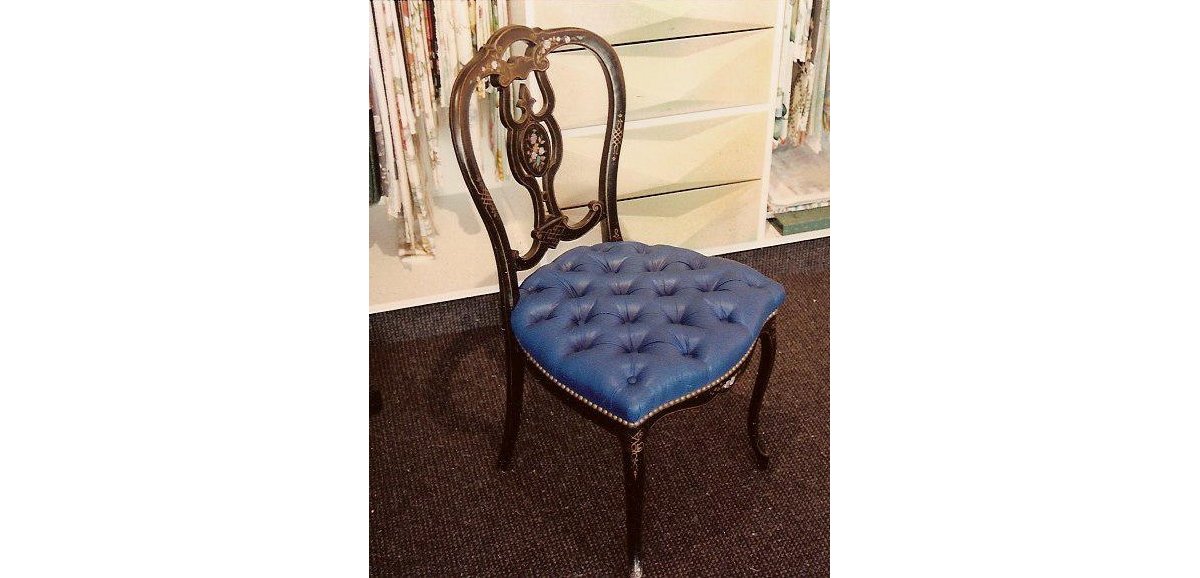 Chaise capitonnéeIndiquez le nom de l’objet