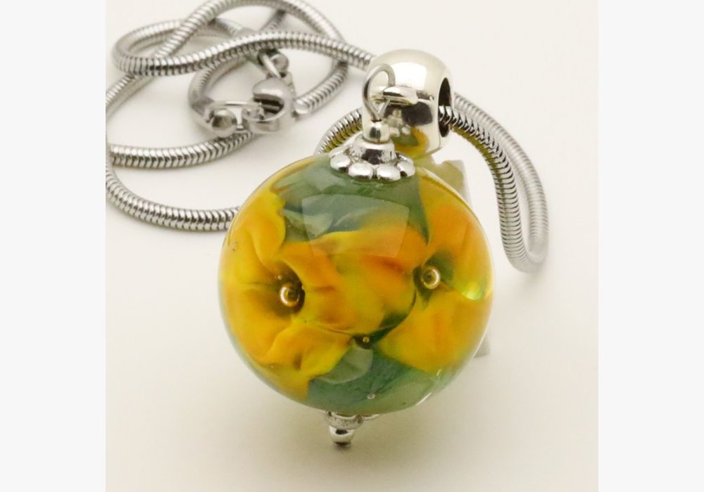 pendentif floral orangé