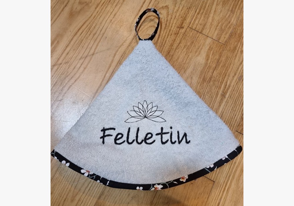 Serviette ronde en éponge