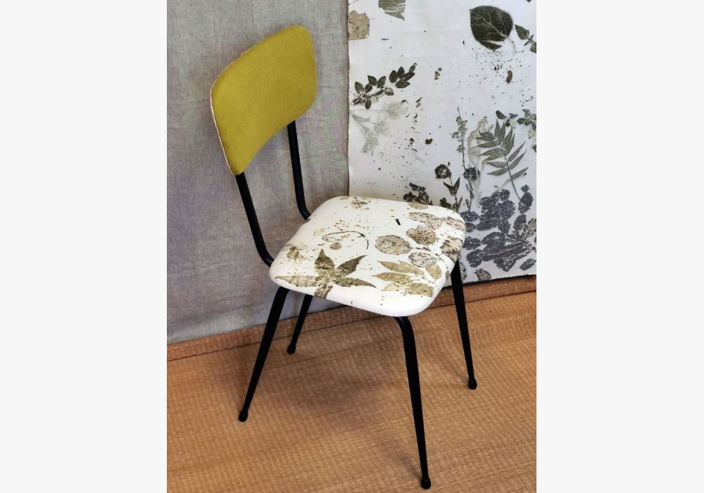 chaise vintage revisitée, tissus ecoprint de plantes