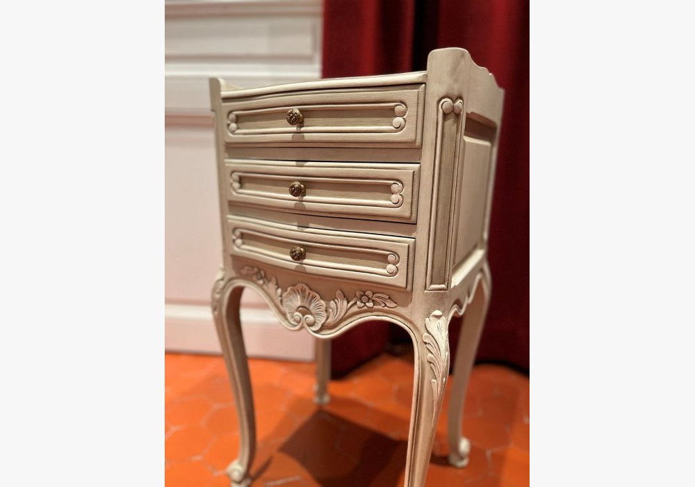 MOBILIER