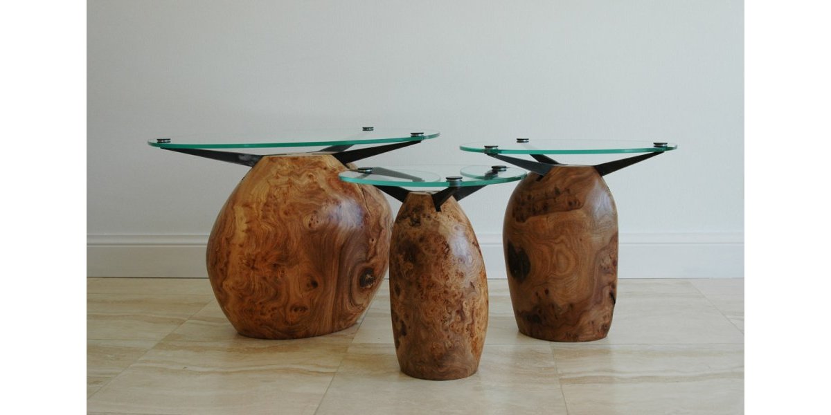 Canopée, tables basses gigognes, loupe d’orme, acier et verre, 2018