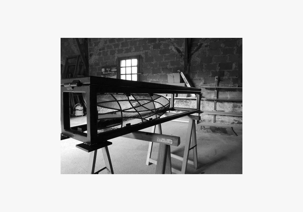À L’ORÉE DU FER / Luc DESESSARTS - catafalque en cours de fabrication