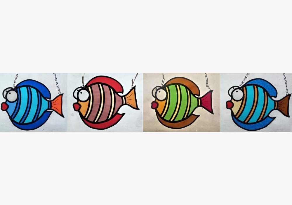 Marion SANDNER / SANDNERGLASS - discus à la queue leuleu (24cmx21cm à suspendre)