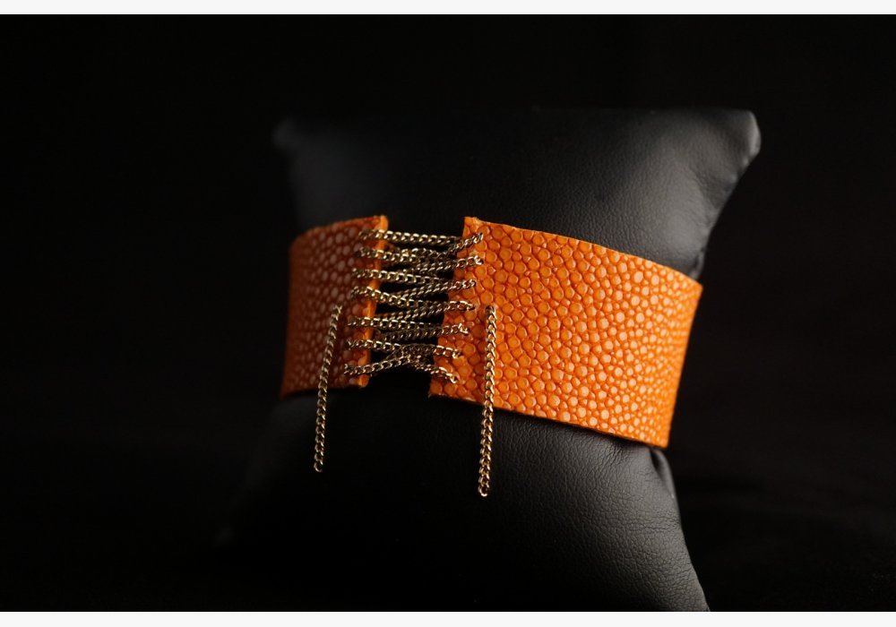 Bracelet manchette galuchat