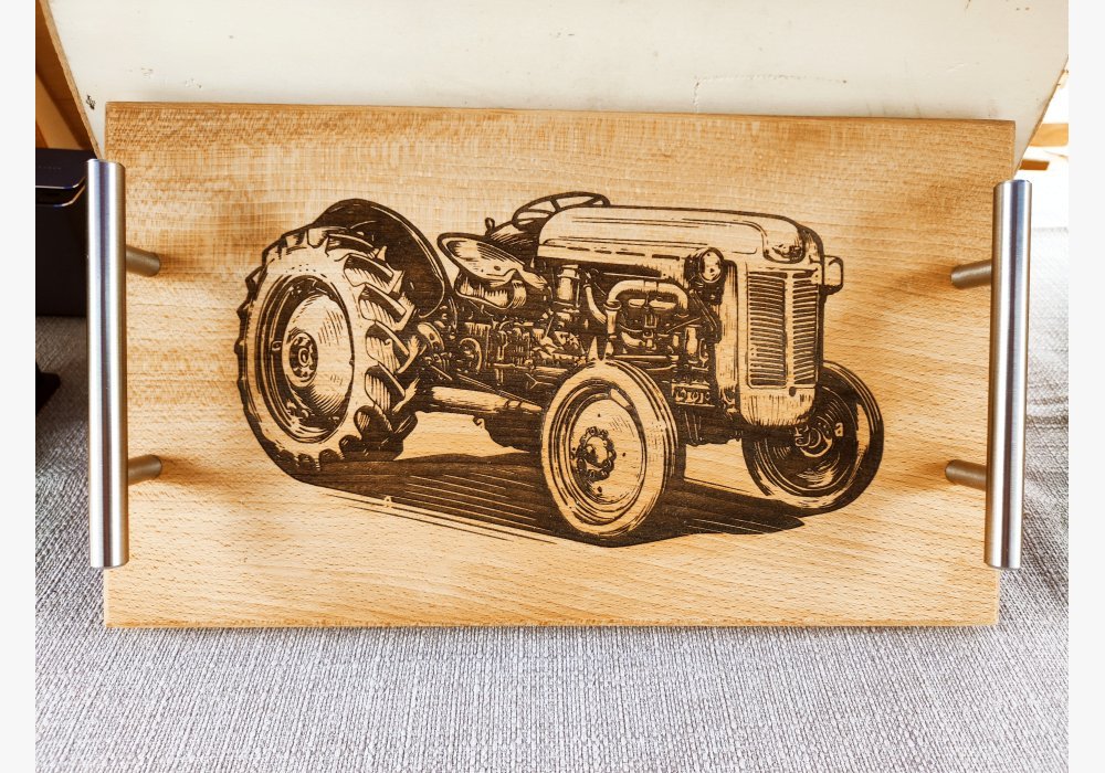 Plateau gravure sur bois