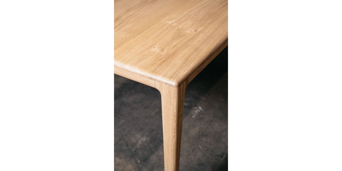 Table SEBUTUSU