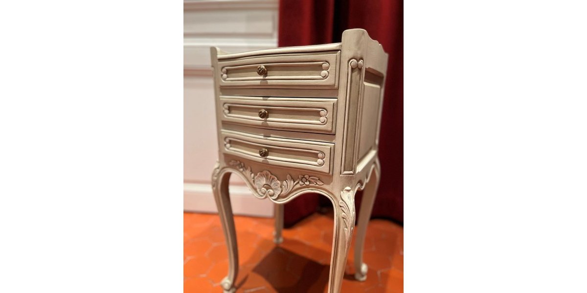 MOBILIER