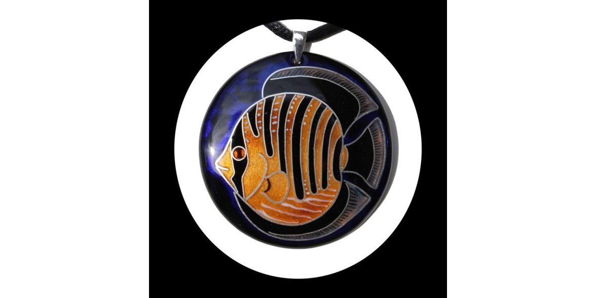 Pendentif « Discus sauvage » cloisonné de fil d’argent