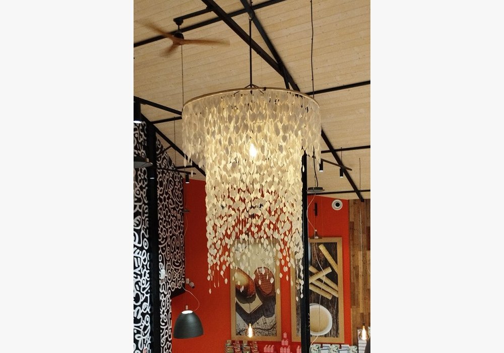 Lumineuse HOA