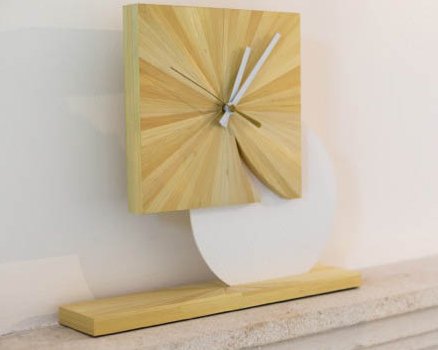 Horloge marqueterie de paille