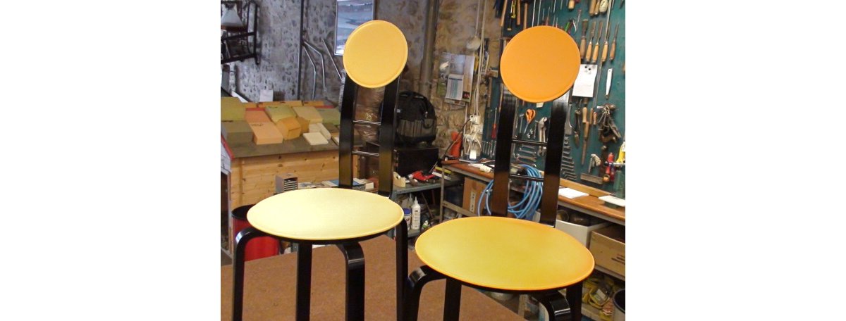 Chaises en cuir