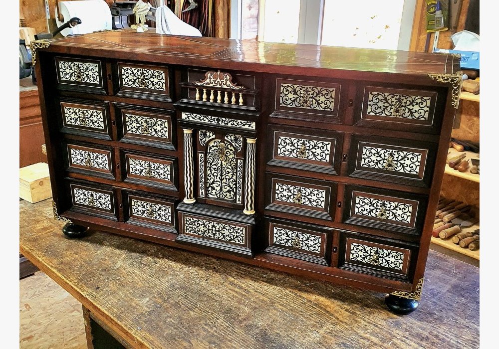 Cabinet italien en marqueterie