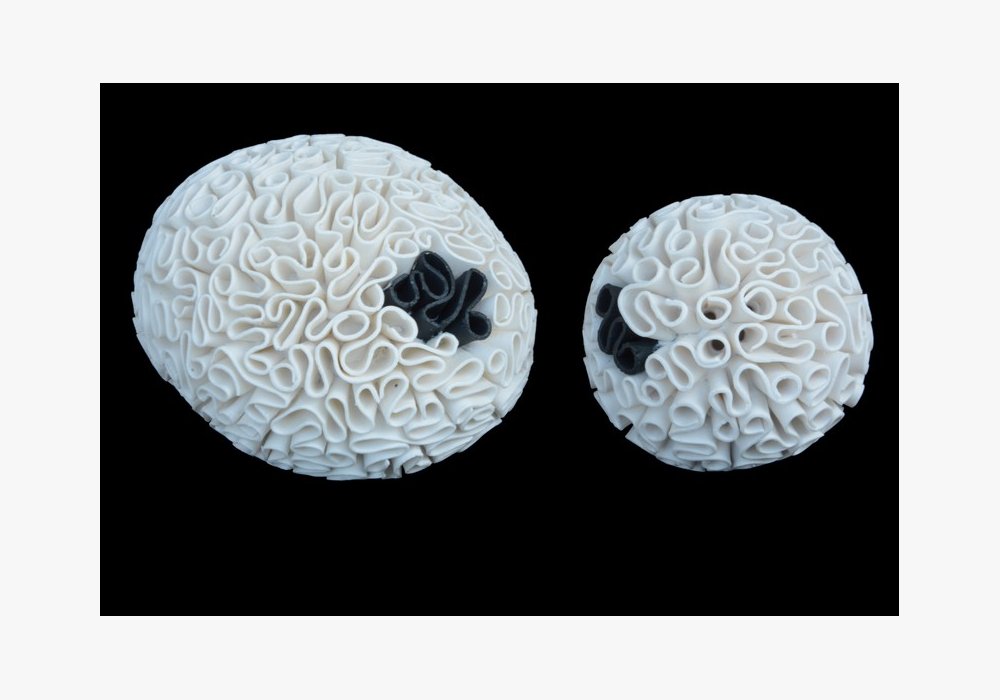 PAVONA Porcelaine  23x19x15 cm et Diam : 12 cm