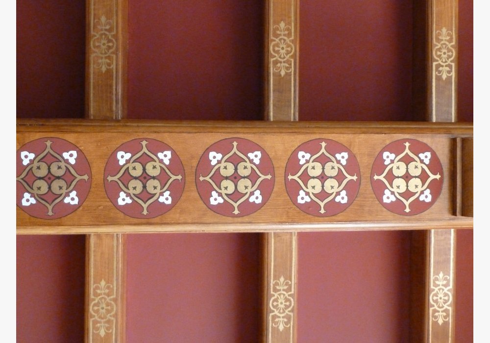 Décor peint sur un plafond (imitation bois et pochoirs)