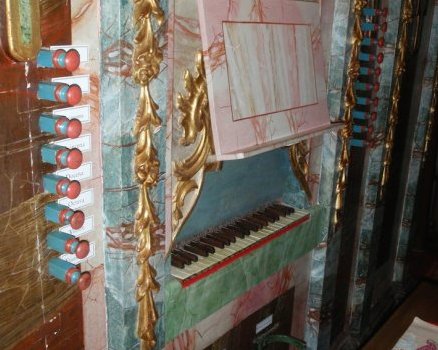 Console de l’orgue historique de Torre de Juan Abad (CR) Restauration 2001