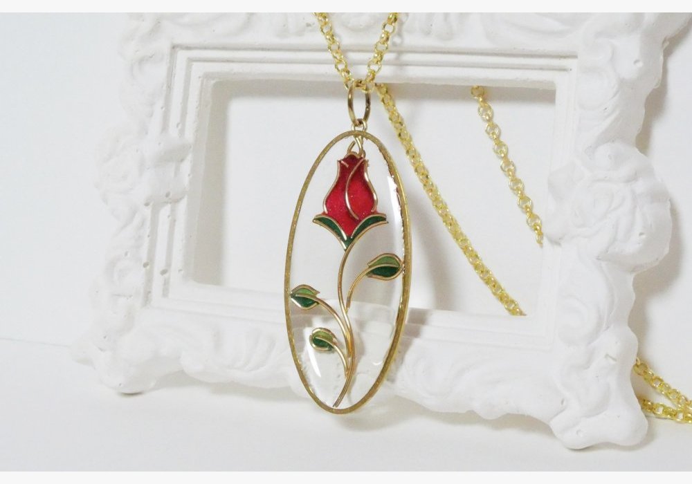Pendentif bouton de rose