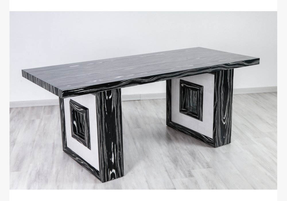 Table Dark Moon
