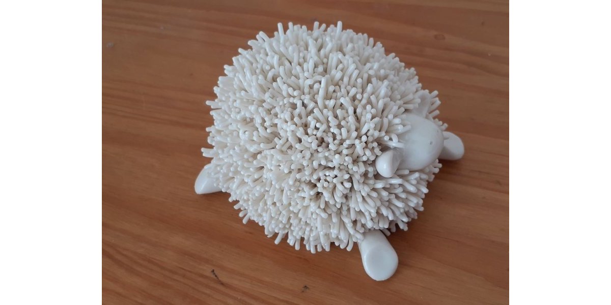 MOUTON EN PORCELAINE