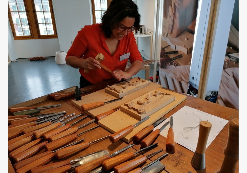 Cours de sculpture sur bois (Instructeur Mr Fernandes)