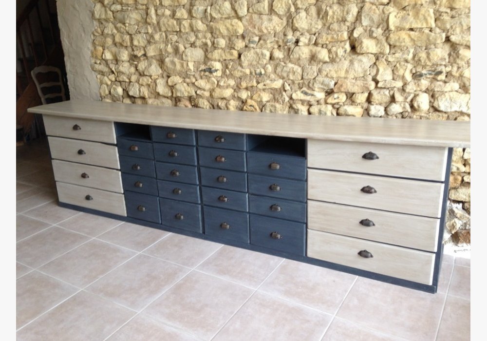 Relooking et patine sur un meuble ancien