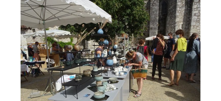 Marché aux potiers de PUJOLS