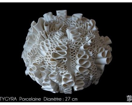 SCULPTURE PORCELAINE