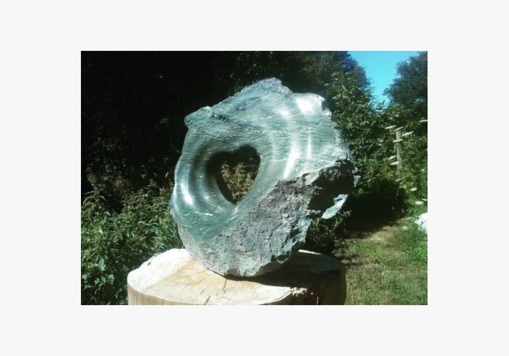MACHINAL Romain / OMNIA LAPIDA - sculpture de serpentine - Au cœur de la matière