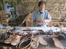 Atelier du sandalier de Marc SEVE